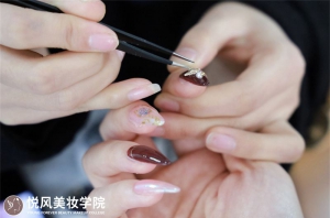 在美甲培训学校找到了属于我的静心丹