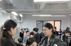 悦风美妆学化妆｜告别迷茫，找到属于自己新方向